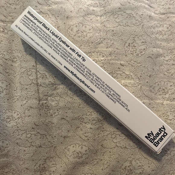 BNIB ByMe Black Liquid Eyeliner - Picture 3 of 5